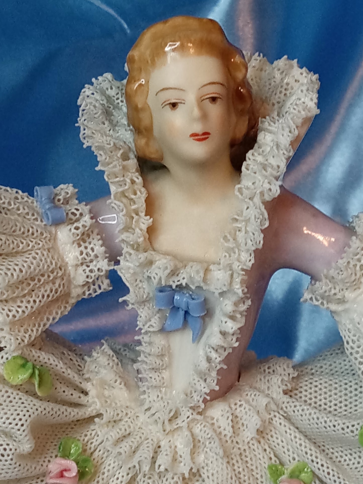 AELTESTE VOLKSTEDTER DRESDEN Lace Procelain Figurine Victorian Lady